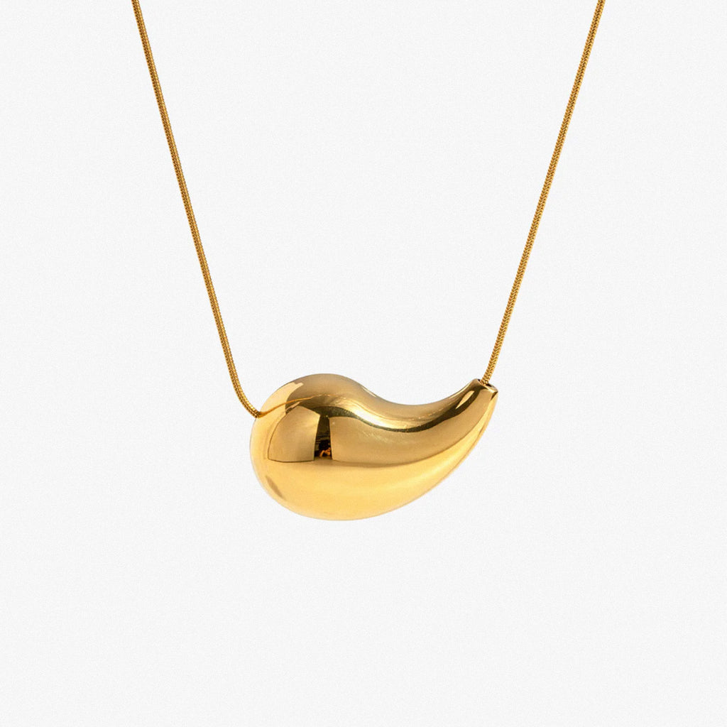 Gold minimalist teardrop pendant necklace